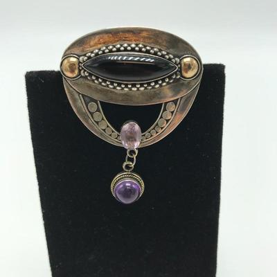 Lot 95 - Earrings and Pin with Jewels - 925