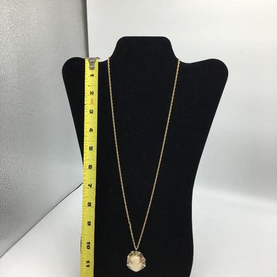 Lot 97 - Pair of Cameos and 14k Chain