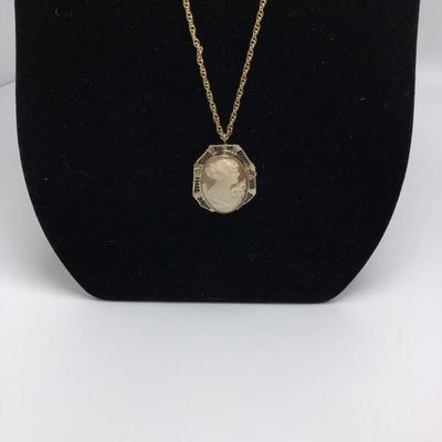 Lot 97 - Pair of Cameos and 14k Chain