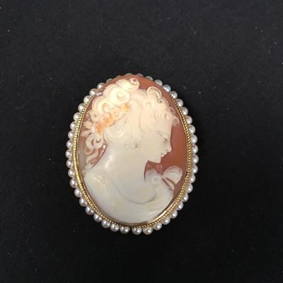 Lot 97 - Pair of Cameos and 14k Chain