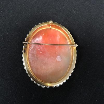 Lot 97 - Pair of Cameos and 14k Chain