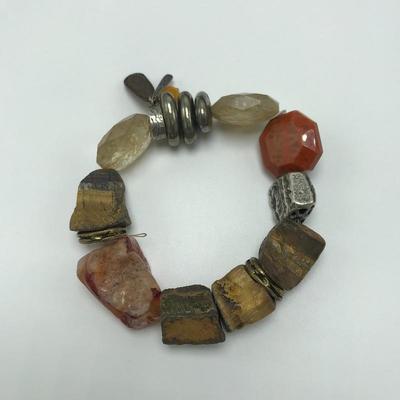 Lot 102 - Heat Wave Stretch Bracelet and Moroccan Sunset Necklace