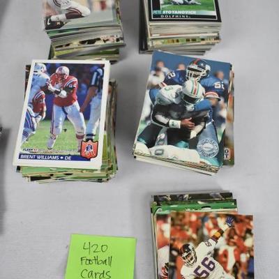 546 Sports Cards: Football, Baseball, Basketball, Hockey - 1990-1994 approx