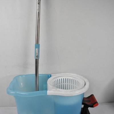 Mop & Bucket with Foot Pedal Spinning Feature