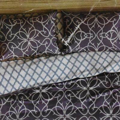Mehendi 3 Piece Queen Bedding Set Duvet Cover & Pillowcases, Navy & White - New