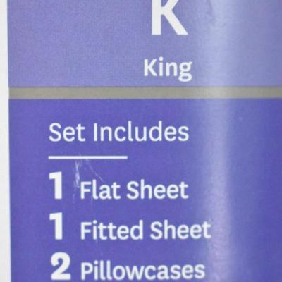BH&G King Size Sheet Set: White With Blue & Navy Design - New