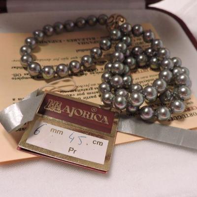 Majorica Grey Necklace, bracelet, and Drop earings.