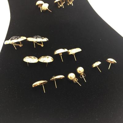 Lot 123 - Ten Pairs of Earrings 