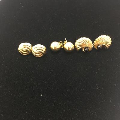 Lot 123 - Ten Pairs of Earrings 