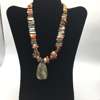 Lot 127 - Abalone Shell Necklace & Sterling Howlite