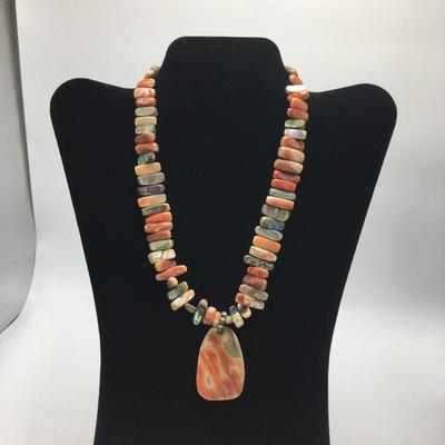 Lot 127 - Abalone Shell Necklace & Sterling Howlite