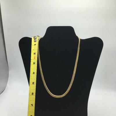 Lot 136 - Fashion Necklace & Earrings 