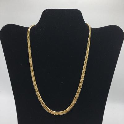 Lot 136 - Fashion Necklace & Earrings 