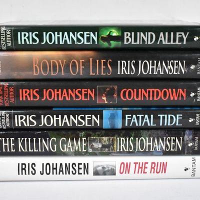 6 Hardcover Books by Iris Johansen: Blind Alley -to- On the Run
