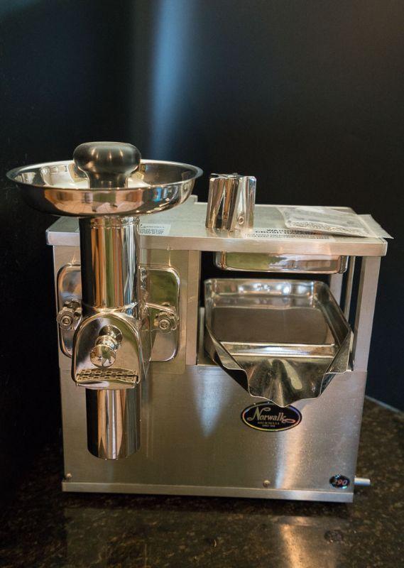 Lot 60 Norwalk Juicer Model 290 EstateSales