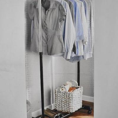 Mainstays Rolling Garment Rack - New