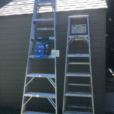 Lot # 90 Pair of 8' and 6' Ladder