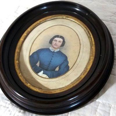 182-Vintage Oval framed picture of lady,