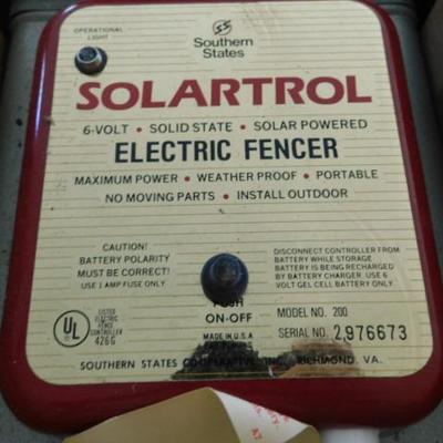 Southern States Solartrol 6V Electric Fencer Panel Box
