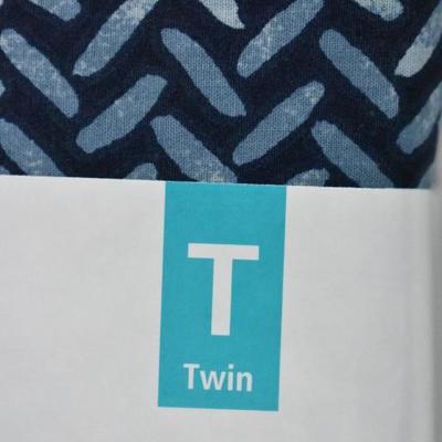 Twin Sheet Set, Mainstays 200 Thread Count Blue Herringbone - New