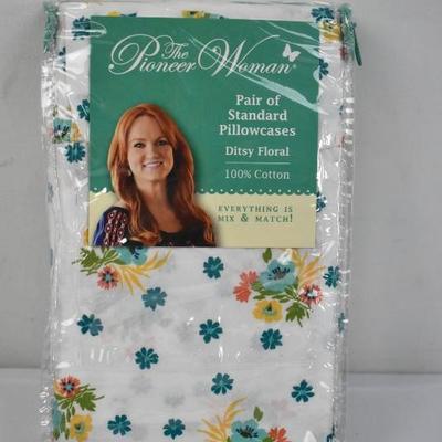 The Pioneer Woman Pair of Standard Pillowcases Ditsy Floral - New