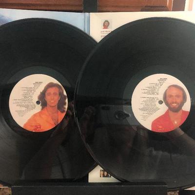 #69 The Bee Gees Greatest RS-2-4200  