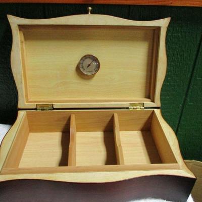Lot 171 - Mahogany Finish Desk Top Cigar Humidor with Hygrometer