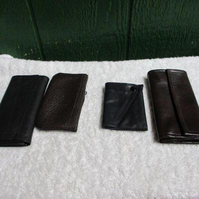 Lot 173 - Various Leather Tobacco Pouches - Jobey - Dunhill
