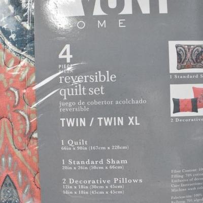 Twin/Twin XL Blue & Pink Bedding Set VCNY Home Casa Re`al 4 Piece Set - New
