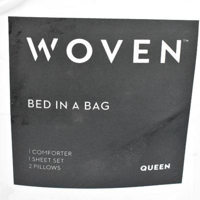 Woven by Malouf 7 Pc, Bed-in-a-Bag Down Alternative Queen Comforter, White - New