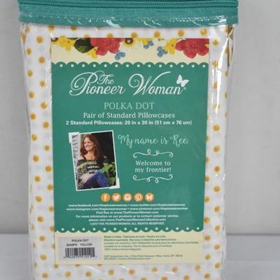 The Pioneer Woman Pair of Standard Pillow Cases Yellow Polka Dot - New