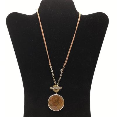 Lot 142 - Amber Waves Pendant Necklace and Bracelet