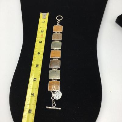 Lot 142 - Amber Waves Pendant Necklace and Bracelet