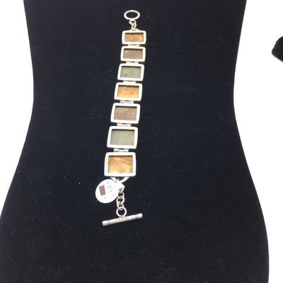 Lot 142 - Amber Waves Pendant Necklace and Bracelet