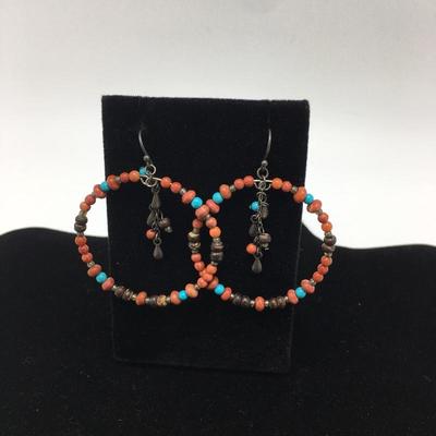 Lot 145 - Array of Earrings