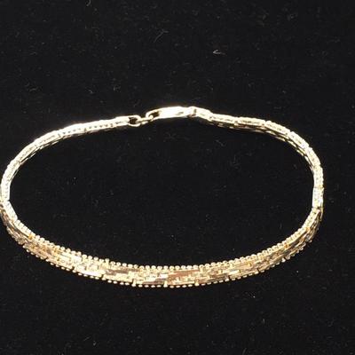Lot 148 - Sterling Silver Bracelets & Necklace 