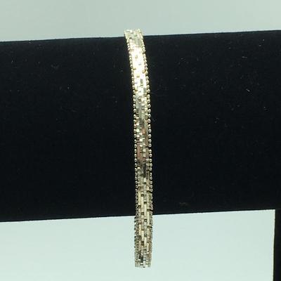 Lot 148 - Sterling Silver Bracelets & Necklace 