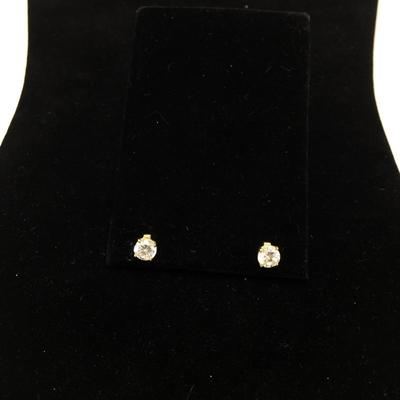 Lot 150 - 14K Gold Necklace with a  Cubic Zirconia Pendant & Earrings 