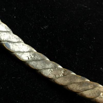 Lot 151 - Plethora of Sterling Silver Necklaces 