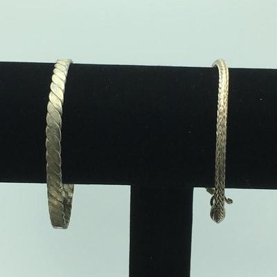 Lot 151 - Plethora of Sterling Silver Necklaces 