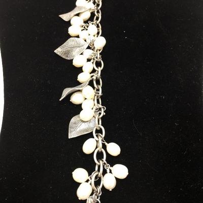 Lot 162 - Freshwater Pearl & Sterling Silver Necklace & Bracelet 