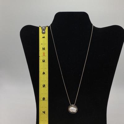 Lot 162 - Freshwater Pearl & Sterling Silver Necklace & Bracelet 