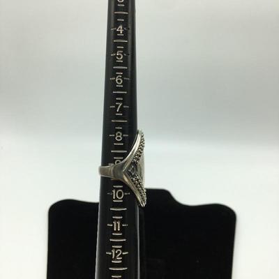 Lot 167 - Pair of Bold Rings Size 9/9.5