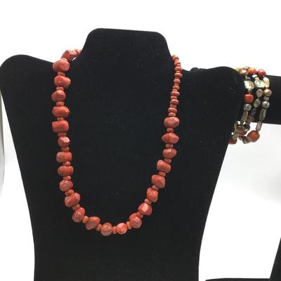 Lot 171 - Sponge Coral Necklace & Bracelet 