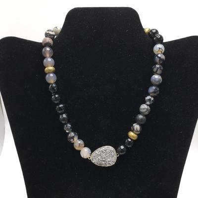 Lot 175 - Ode to Geode Necklace & Bracelet 