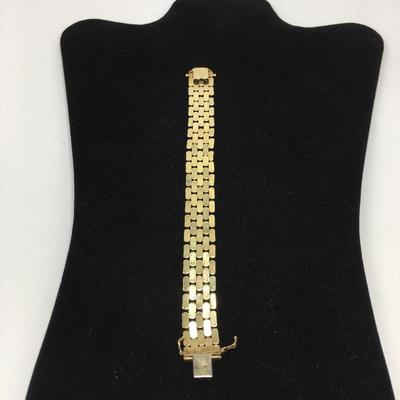 Lot 183 - Pair of 10K Gold Bracelets 