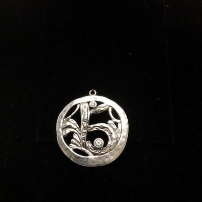Lot 186 - Silpada Logo Sterling Silver Jewelery