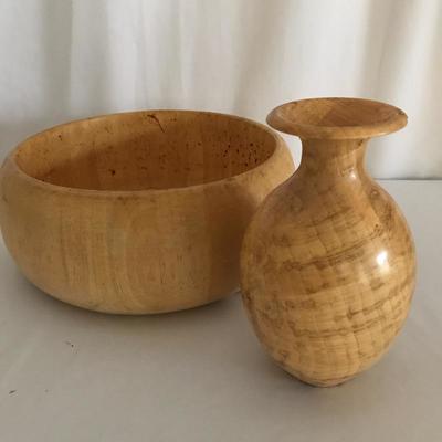 Lot 7 - Wooden Bowl & Bob Hastings Vase
