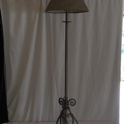 Lot 22 - Pair of Lamps