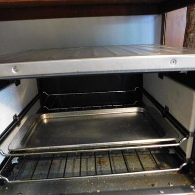 Stainless Cuisinart Toaster Oven